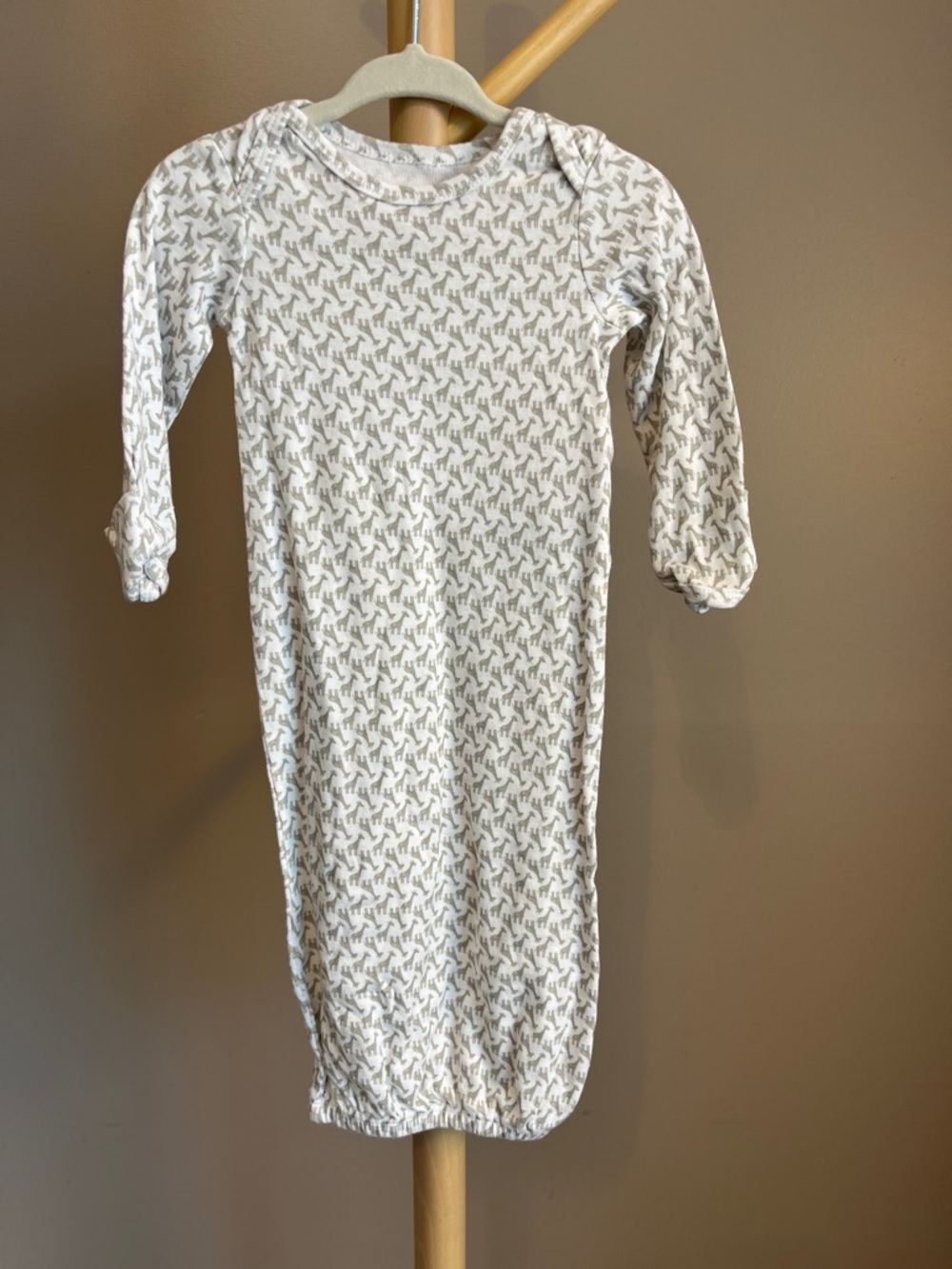 ⭐️⭐️ PICK 5 / $20 Simple Joys Neutral Animal Print Baby Gown 0-3M